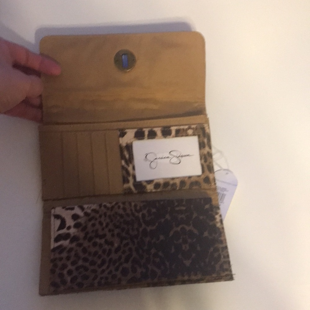 Jessica Simpson Leopard Print Wallet - Picture 3 of 4